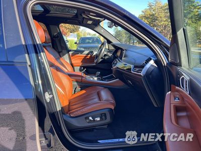 Piąte zdjęcie samochodu w środku: 2019 BMW X5 XDRIVE50I VIN:5UXJU2C50KLN66607 - miniatura