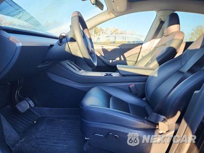Zdjęcie 7 z 13 samochodu: 2023 TESLA MODEL Y VIN:7SAYGDEE7PA181796 - miniatura