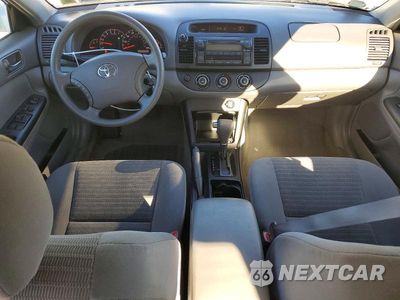Zdjęcie 8 z 12 samochodu: 2005 TOYOTA CAMRY LE VIN:4T1BE30K65U616441 - miniatura