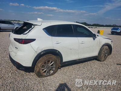 Trzecie zdjęcie samochodu z tyłu: 2022 MAZDA CX-5 VIN:JM3KFBAM1N0614588 - miniatura