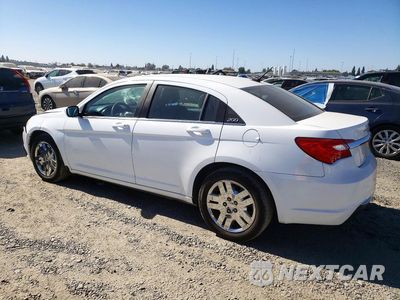 Drugie zdjęcie samochodu z przodu: 2012 CHRYSLER 200 LX VIN:1C3CCBAB2CN248990 - miniatura