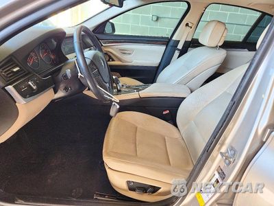Zdjęcie 7 z 13 samochodu: 2011 BMW 528 I VIN:WBAFR1C51BC260192 - miniatura