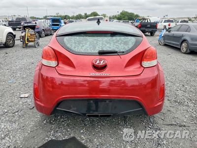 Zdjęcie 6 z 12 samochodu: 2016 HYUNDAI VELOSTER BASE VIN:KMHTC6AD4GU266192 - miniatura