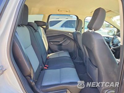 Zdjęcie 10 z 12 samochodu: 2019 FORD ESCAPE SE VIN:1FMCU0GD8KUA54986 - miniatura
