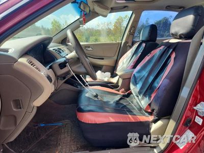 Zdjęcie 7 z 12 samochodu: 2002 HONDA ACCORD EX VIN:JHMCG66842C028375 - miniatura