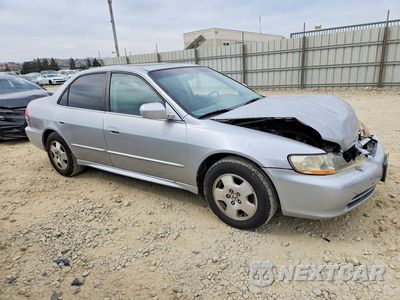 Czwarte zdjęcie samochodu z boku: 2001 HONDA ACCORD EX VIN:1HGCG16511A039257 - miniatura