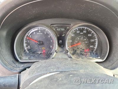 Zdjęcie 9 z 12 samochodu: 2017 NISSAN VERSA 1.6 SV VIN:3N1CN7AP2HL892224 - miniatura