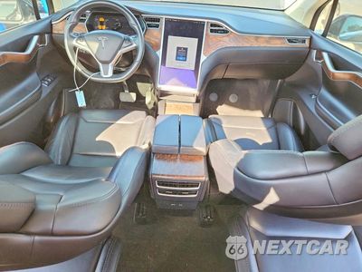 Zdjęcie 8 z 14 samochodu: 2018 TESLA MODEL X VIN:5YJXCBE2XJF089493 - miniatura
