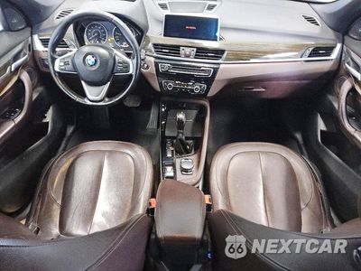 Zdjęcie 8 z 12 samochodu: 2016 BMW X1 XDRIVE28I VIN:WBXHT3C38GP887241 - miniatura