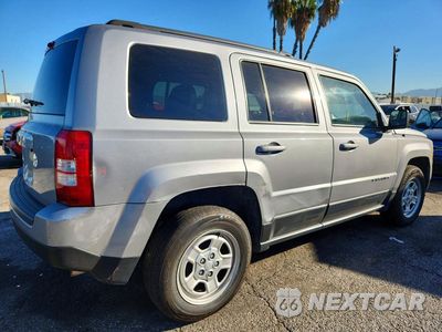 Trzecie zdjęcie samochodu z tyłu: 2017 JEEP PATRIOT SPORT VIN:1C4NJPBA8HD150153 - miniatura