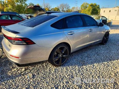 Trzecie zdjęcie samochodu z tyłu: 2024 HONDA ACCORD HYBRID SPORT-L VIN:1HGCY2F71RA074154 - miniatura