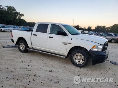 Czwarte zdjęcie samochodu z boku: 2019 RAM 1500 CLASSIC TRADESMAN VIN:3C6RR7KT0KG589201 - miniatura