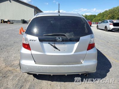 Zdjęcie 6 z 12 samochodu: 2013 HONDA FIT VIN:JHMGE8H35DC042485 - miniatura