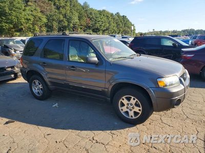 Czwarte zdjęcie samochodu z boku: 2005 FORD ESCAPE LIMITED VIN:1FMYU94115KB29824 - miniatura