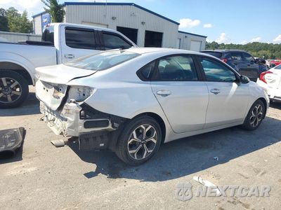 Piąte zdjęcie samochodu w środku: 2021 KIA FORTE LXS VIN:3KPF24AD2ME365676 - miniatura