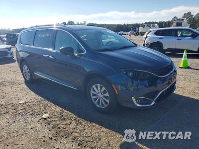 Czwarte zdjęcie samochodu z boku: 2018 CHRYSLER PACIFICA TOURING L PLUS VIN:2C4RC1EG5JR108518 - miniatura