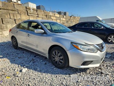 Czwarte zdjęcie samochodu z boku: 2016 NISSAN ALTIMA 2.5 S VIN:1N4AL3AP4GN391259 - miniatura