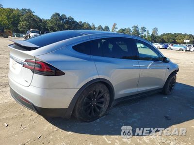 Trzecie zdjęcie samochodu z tyłu: 2018 TESLA MODEL X VIN:5YJXCDE23JF112396 - miniatura