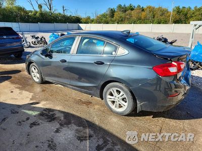 Drugie zdjęcie samochodu z przodu: 2017 CHEVROLET CRUZE LT VIN:1G1BE5SM7H7235076 - miniatura
