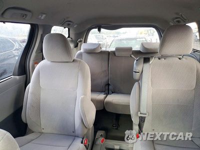 Zdjęcie 10 z 13 samochodu: 2015 TOYOTA SIENNA LE VIN:5TDKK3DC7FS591832 - miniatura