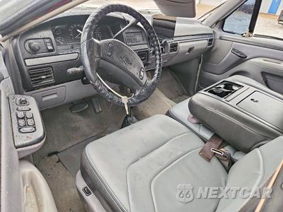 Zdjęcie 8 z 12 samochodu: 1997 FORD F350 VIN:1FTJW36G4VEA20836 - miniatura