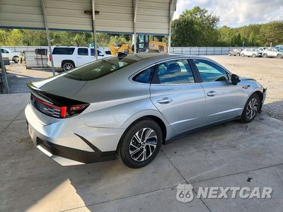 Trzecie zdjęcie samochodu z tyłu: 2026 HYUNDAI SONATA HYBRID BLUE VIN:KMHL24JJ1TA180962 - miniatura