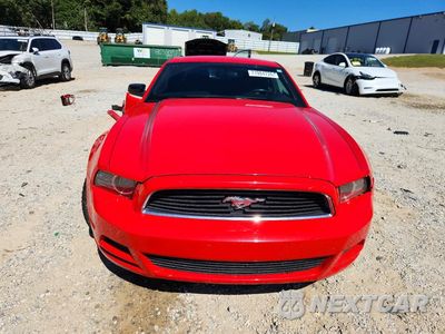 Piąte zdjęcie samochodu w środku: 2014 FORD MUSTANG VIN:1ZVBP8AM2E5314843 - miniatura