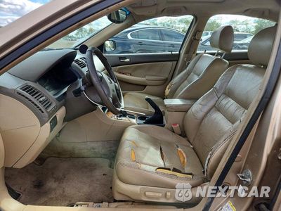 Zdjęcie 7 z 12 samochodu: 2005 HONDA ACCORD EX VIN:1HGCM56855A151074 - miniatura