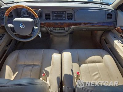 Zdjęcie 8 z 12 samochodu: 2006 MERCURY GRAND MARQUIS LS VIN:2MHHM75W86X604419 - miniatura