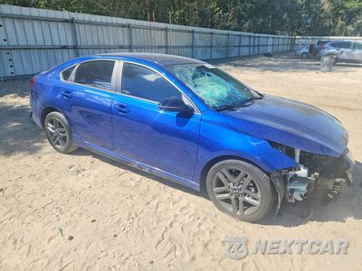 Czwarte zdjęcie samochodu z boku: 2021 KIA FORTE GT LINE VIN:3KPF34AD1ME385530 - miniatura