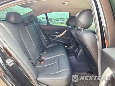 Zdjęcie 10 z 13 samochodu: 2016 BMW 320 I VIN:WBA8E1G53GNU12175 - miniatura