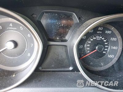 Zdjęcie 9 z 12 samochodu: 2013 HYUNDAI ELANTRA GLS VIN:5NPDH4AEXDH161640 - miniatura