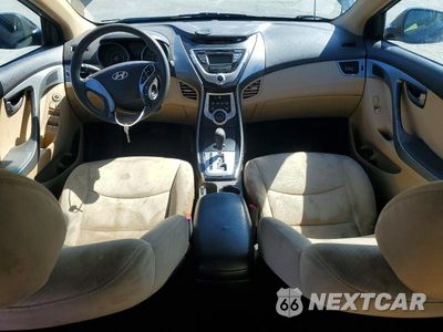 Zdjęcie 8 z 13 samochodu: 2012 HYUNDAI ELANTRA GLS VIN:5NPDH4AE9CH149297 - miniatura