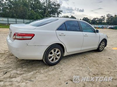 Trzecie zdjęcie samochodu z tyłu: 2010 TOYOTA CAMRY LE VIN:4T1BF3EK8AU564696 - miniatura