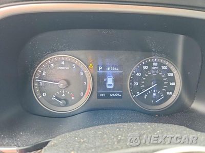 Zdjęcie 9 z 13 samochodu: 2019 HYUNDAI TUCSON SE VIN:KM8J23A46KU892604 - miniatura