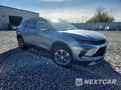 Czwarte zdjęcie samochodu z boku: 2023 CHEVROLET BLAZER 2LT VIN:3GNKBHR48PS130903 - miniatura