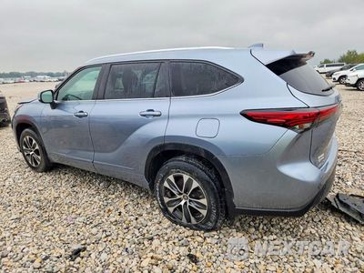 Drugie zdjęcie samochodu z przodu: 2021 TOYOTA HIGHLANDER XLE VIN:5TDGZRBH3MS086175 - miniatura