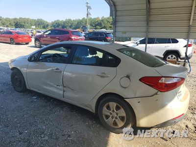 Drugie zdjęcie samochodu z przodu: 2015 KIA FORTE LX VIN:KNAFK4A62F5409415 - miniatura