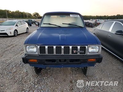 Piąte zdjęcie samochodu w środku: 1983 TOYOTA PICKUP RN48 VIN:JT4RN48D5D0066010 - miniatura