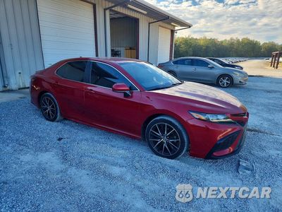 Czwarte zdjęcie samochodu z boku: 2021 TOYOTA CAMRY SE VIN:4T1G11AK2MU467691 - miniatura