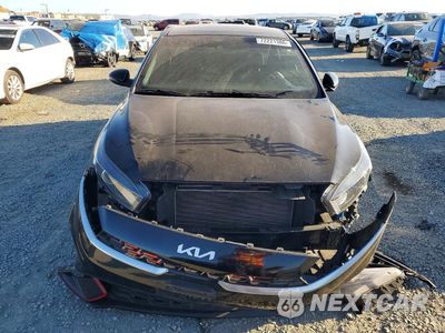 Piąte zdjęcie samochodu w środku: 2022 KIA FORTE GT LINE VIN:3KPF54AD2NE512023 - miniatura