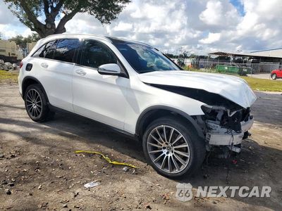 Czwarte zdjęcie samochodu z boku: 2021 MERCEDES-BENZ GLC 300 VIN:W1N0G8DB8MV287840 - miniatura