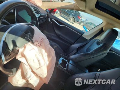 Zdjęcie 9 z 12 samochodu: 2015 TESLA MODEL S VIN:5YJSA1E47FF118855 - miniatura