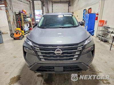 Piąte zdjęcie samochodu w środku: 2024 NISSAN ROGUE S VIN:5N1BT3AB5RC693852 - miniatura