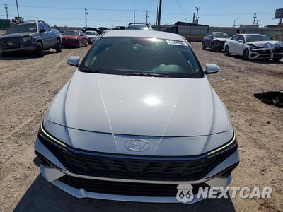 Piąte zdjęcie samochodu w środku: 2024 HYUNDAI ELANTRA SE VIN:KMHLL4DG4RU829447 - miniatura