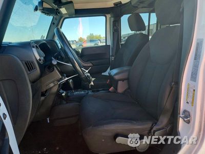 Zdjęcie 7 z 13 samochodu: 2016 JEEP WRANGLER UNLIMITED SPORT VIN:1C4BJWDGXGL333198 - miniatura