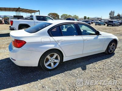 Trzecie zdjęcie samochodu z tyłu: 2015 BMW 328 I SULEV VIN:WBA3C1C51FP851268 - miniatura