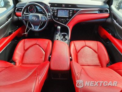 Zdjęcie 8 z 13 samochodu: 2018 TOYOTA CAMRY XSE VIN:4T1B61HK6JU136903 - miniatura