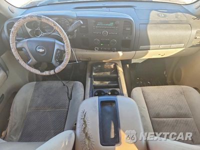 Zdjęcie 8 z 12 samochodu: 2007 CHEVROLET SILVERADO C1500 VIN:2GCEC19J671563566 - miniatura