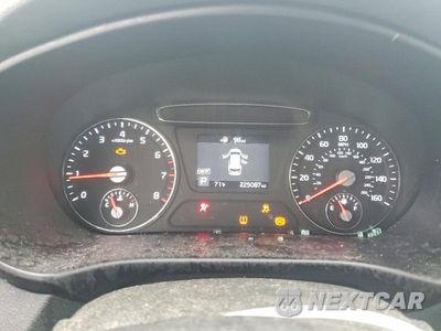 Zdjęcie 9 z 13 samochodu: 2019 KIA SORENTO LX VIN:5XYPG4A30KG439223 - miniatura